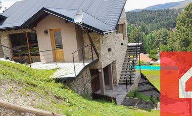 Casa en venta de 3 dormitorios c/ cochera en San Martin de los Andes