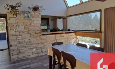 Casa en venta de 3 dormitorios c/ cochera en San Martin de los Andes
