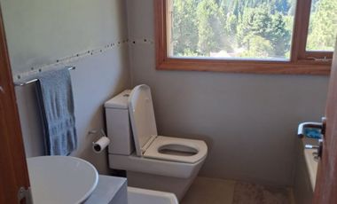 Casa en venta de 3 dormitorios c/ cochera en San Martin de los Andes