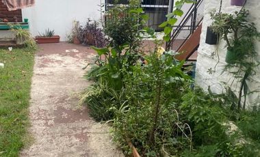 Casa en venta de 2 dormitorios c/ cochera en Los Polvorines