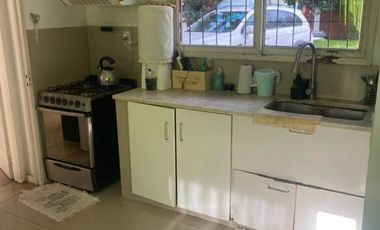 Casa en venta de 2 dormitorios c/ cochera en Los Polvorines