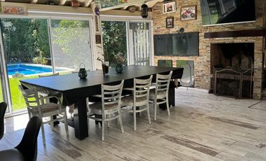VENTA CASA 6 AMBIENTES CON PICINA VICENTE LOPEZ