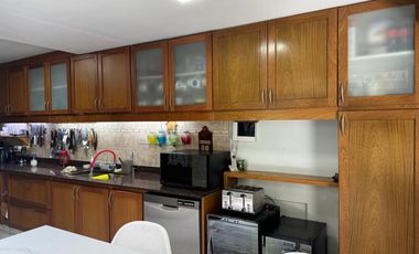 VENTA CASA 6 AMBIENTES CON PICINA VICENTE LOPEZ