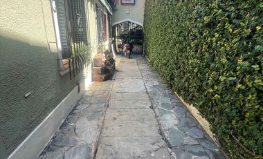 VENTA CASA 6 AMBIENTES CON PICINA VICENTE LOPEZ