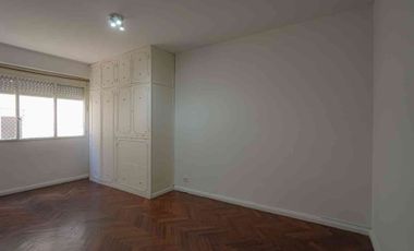 MONOAMBIENTE/MUYLUMINOSO/EXCELENTE ESTADO/PERMUTA