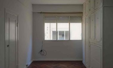 MONOAMBIENTE/MUYLUMINOSO/EXCELENTE ESTADO/PERMUTA