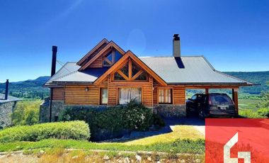 Chalet en alquiler temporario de 3 dormitorios , quincho y    cochera en San Martin de los Andes