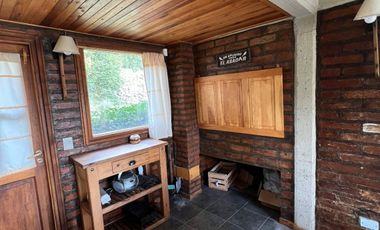 Chalet en alquiler temporario de 3 dormitorios , quincho y    cochera en San Martin de los Andes