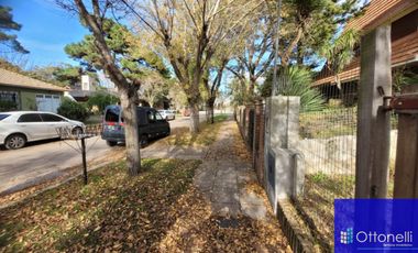 Casa en venta de 3 dormitorios c/ cochera en Mar de Ajo