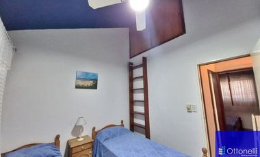 Dúplex en venta de 2 dormitorios c/ cochera en San Bernardo