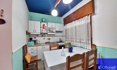 Dúplex en venta de 2 dormitorios c/ cochera en San Bernardo
