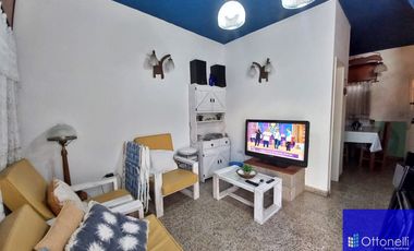 Dúplex en venta de 2 dormitorios c/ cochera en San Bernardo