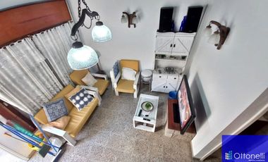 Dúplex en venta de 2 dormitorios c/ cochera en San Bernardo