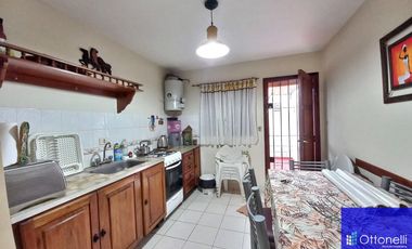 Dúplex en venta de 3 dormitorios c/ cochera en San Bernardo