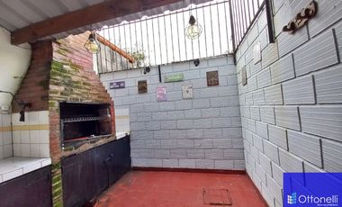 Dúplex en venta de 3 dormitorios c/ cochera en San Bernardo