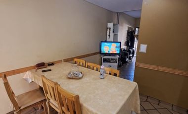 Dúplex en venta de 2 dormitorios c/ cochera en Costa Azul