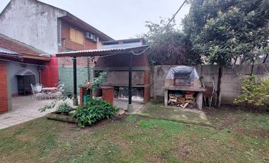 HERMOSA CASA EN LOTE DE 10 X 46 APTO CREDITO