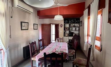 Casa en venta de 4 dormitorios c/ cochera en Ciudad de Nieva