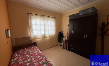 Departamento en venta de 2 dormitorios c/ cochera en Costa Azul