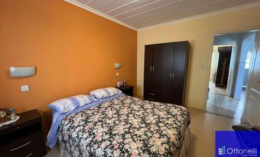 Departamento en venta de 2 dormitorios c/ cochera en Costa Azul