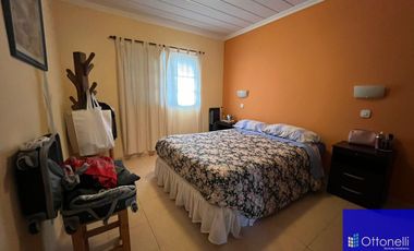 Departamento en venta de 2 dormitorios c/ cochera en Costa Azul
