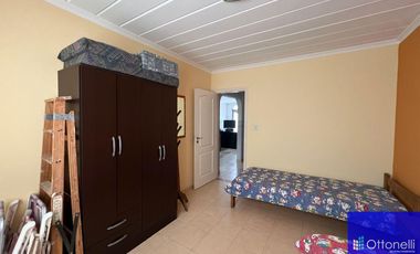 Departamento en venta de 2 dormitorios c/ cochera en Costa Azul