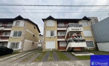 Departamento en venta de 2 dormitorios c/ cochera en Costa Azul