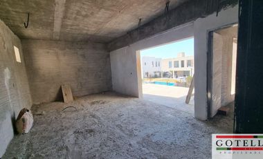 Venta Lagos de Canning B° Privado Casa de 3 dormitorios escritorio a terminar