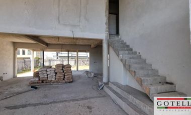 Venta Lagos de Canning B° Privado Casa de 3 dormitorios escritorio a terminar