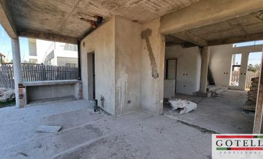 Venta Lagos de Canning B° Privado Casa de 3 dormitorios escritorio a terminar