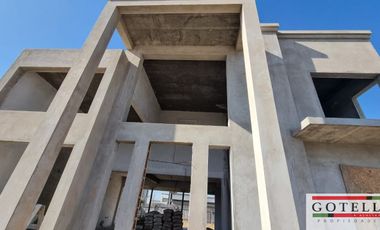 Venta Lagos de Canning B° Privado Casa de 3 dormitorios escritorio a terminar