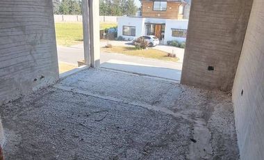 Venta Lagos de Canning B° Privado Casa de 3 dormitorios escritorio a terminar