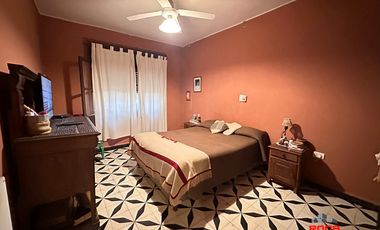 Casa en Venta en El Carmen,  a solo una Cuadra de la Plaza Principal