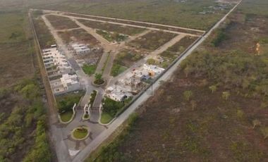 Casa en Preventa, 3 recamaras con closet, 2 baños, en privada, vigilancia 24/7, 324m2 de terreno