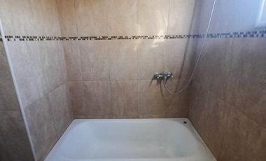 Venta Monte Grande Departamento 2 ambientes a con Balcon y Cochera!
