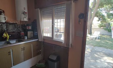 Casa en venta de 2 dormitorios c/ cochera en Costa Azul