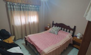 Casa en venta de 2 dormitorios c/ cochera en Costa Azul