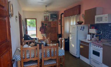 Casa en venta de 2 dormitorios c/ cochera en Costa Azul