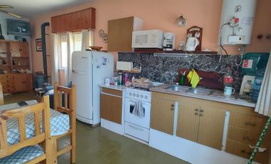 Casa en venta de 2 dormitorios c/ cochera en Costa Azul
