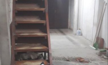 Casa en venta de 3 dormitorios c/ cochera .Caisamar. Permuta por ph menor valor