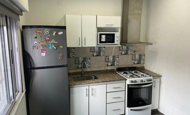 Casa en venta de 3 dormitorios c/ cochera en Ramos Mejía