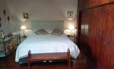 Sobre Lote Propio De 8,66 X 19,63 Hermosa Casa En Inmejorable Zona De Mataderos