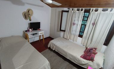 Dúplex en venta de 2 dormitorios c/ cochera en San Bernardo