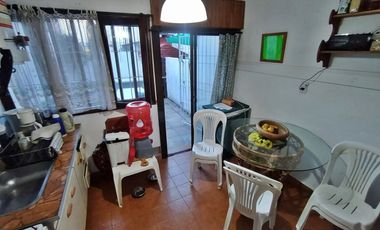 Dúplex en venta de 2 dormitorios c/ cochera en San Bernardo