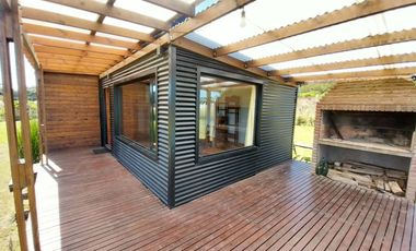 MODERNA CASA EN VENTA EN LA PEREGRINA - SIERRA DE LOS PADRES