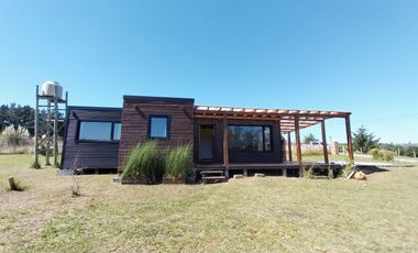 MODERNA CASA EN VENTA EN LA PEREGRINA - SIERRA DE LOS PADRES