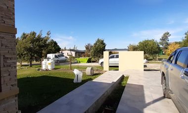 MODERNO CHALET EN VENTA EN SIERRA DE LOS PADRES. BARRIO CAMINITO DEL ANGEL