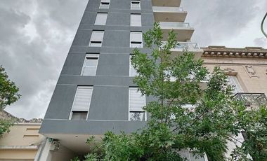 Departamento en venta de 2 dormitorios c/ cochera en Centro Gorriti 165