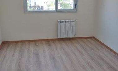 Departamento en venta de 2 dormitorios c/ cochera en Centro Gorriti 165