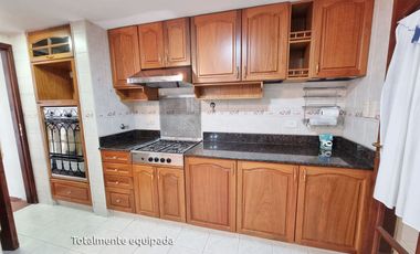Casa en venta de 10 ambinetes c/ cochera en Centro de Jujuy